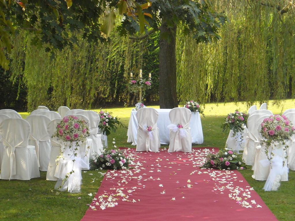 Torre Dei Frati Bed & Breakfast Fossano Bagian luar foto