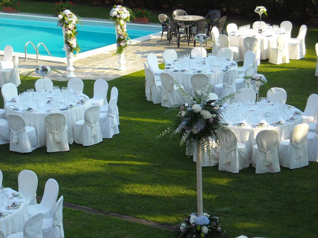 Torre Dei Frati Bed & Breakfast Fossano Bagian luar foto